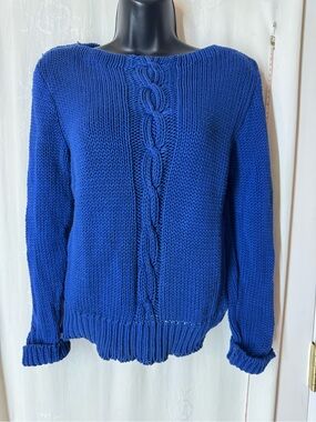 Vintage Women's Pierre Cardin Blue Cable Knit Sweater